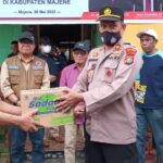 Kapolda Sulbar Salurkan Bantuan Untuk Korban Banjir di Malunda