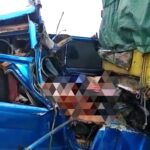 Diduga Mengantuk Pasutri Seruduk Mobil Truk, Begini Nasibnya