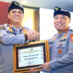 Penghargaan Kadivhumas Pada Saat Rakernis Humas Polri