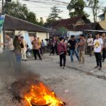 Masyarakat Romang Polong Demo, Tuntut Perbaikan Jalan Segera Direalisasikan
