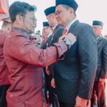 Suardi Saleh Terima Tanda Kehormatan Satya Lencana dari Presiden