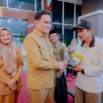 187 Kelompok KWT Terima Bibit Cabai Dari Bupati Barru