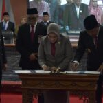 DPRD Sulbar Rapat Paripurna Penyerahan LHP BPK RI Atas LKPD Pemprov