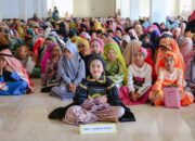 Ribuan Santri Penamatan Massal di Masjid Agung