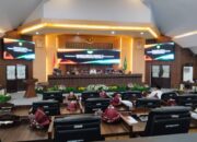 Ketua DPRD Pimpin Rapat Kerja Komisi II, Bahas Masalah Keberadaan Indomaret