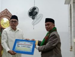 Bupati Majene  Safari Ramadhan Perdana di Masjid Baitul Wahdaniyah Teppo