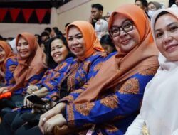 Ketua Tim Penggerak PKK Pinrang  Hadiri Ajang Seni Budaya ” Toraya Ma’gellu”