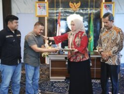 Bupati Terima Sertifikat Kepemilikan Lahan Pembangunan Sekolah Rakyat