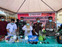 Kajari Sidrap Musnahkan Barang Bukti Berupa Narkoba