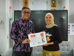 Bupati Barru Raih Apresiasi Mohammad Syafe’i Awards di Ajang Temu Pendidik Nusantara XIXI