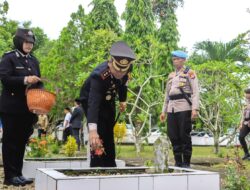 Pimpin Pelaksanaan Ziarah Nasional di TMP Sumpang Binangae, Ini Pesan Kapolres Barru