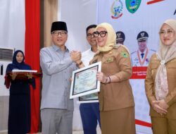 Andi Ina Terima Penghargaan Dari Menteri Desa, Pembangunan Daerah Tertinggal