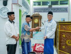 Safari Ramadhan di Masjid Ittifaqi Lembae, Wabu Serahkan Bantuan