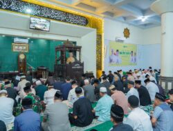 Bupati dan Wabup Sholat Idhul Fitri di Masjid Agung