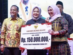 Pemkab Barru Terima Penghargaan dari Pemprov Sulsel