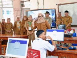 Andi Ina Pantau Pelaksanaan Ujian Sekolah di SMP 1