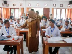 Bupati Pantau Ujian Calon Kepala Desa