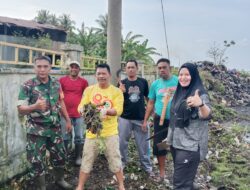 ​Sinergi Tanpa Batas! Camat Soppeng Riaja Pimpin Aksi Bersih-Bersih Pasar Mangkoso