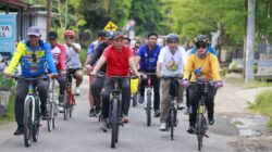 Manfaatkan Momentum CDF, Andi Ina Naik Sepeda Keliling Kota Barru
