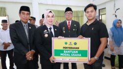 Kolaborasi Pemkab Barru, BAZNAS dan BPJS Ketenagakerjaan Salurkan Bantuan Sosial dan Modal Usaha Ratusan Juta Rupiah