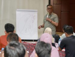 Wakil Bupati Barru Bekali Aparatur Desa, Tekankan Lima Prinsip Penyusunan RPJMDesa