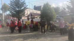 Gotong Royong Warnai Rabu Bersih di Soppeng Riaja, Camat Ajak Jadikan Kebersihan sebagai Budaya