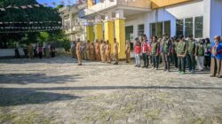 Tiga Kampus Bersatu, Mahasiswa KKN Kolaborasi Jadi Pengibar Bendera di Soppeng Riaja
