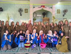Maulid Nabi di Masjid Bulu Lampoko Berlangsung Khidmat, Warga Tumpah Ruah Pererat Silaturahmi