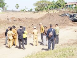 Bupati Bantaeng Tinjau Pengerukan Cekdam Balang Sikuyu untuk Antisipasi Banjir