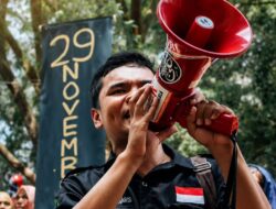 Kado Ulang Tahun untuk Prabowo: Ketika Republik Menagih Jawaban, Bukan Sekadar Perayaan